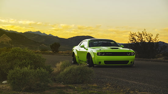 cupé verde, Dodge Challenger, Dodge, autos verdes, muscle cars, puesta de sol, Fondo de pantalla HD HD wallpaper