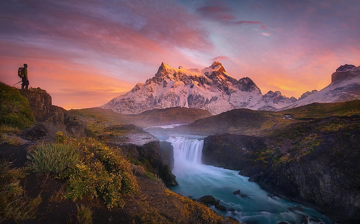 góry, rzeka, wodospad, Torres del Paine, Chile, zaśnieżony szczyt, chmury, krzewy, przyroda, krajobraz, Tapety HD
