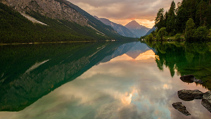 วิวภูเขาและทะเลสาบทะเลสาบภูเขาภาพสะท้อนหินป่าต้นไม้, วอลล์เปเปอร์ HD