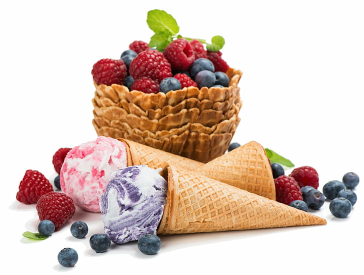 Храна, сладолед, горски плодове, боровинки, плодове, малина, натюрморт, вафлена фунийка, HD тапет