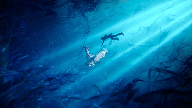 homem nadando em direção a mulher usando papel de parede de vestido branco, Final Fantasy XV, videogame, Luna (Final Fantasy XV), Final Fantasy, HD papel de parede