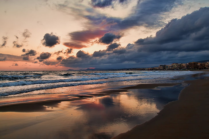 mare sfondo digitale, sabbia, mare, cielo, nuvole, tramonto, riva, isola, sera, Grecia, case, città, resort, Rethymno, Creta, Sfondo HD