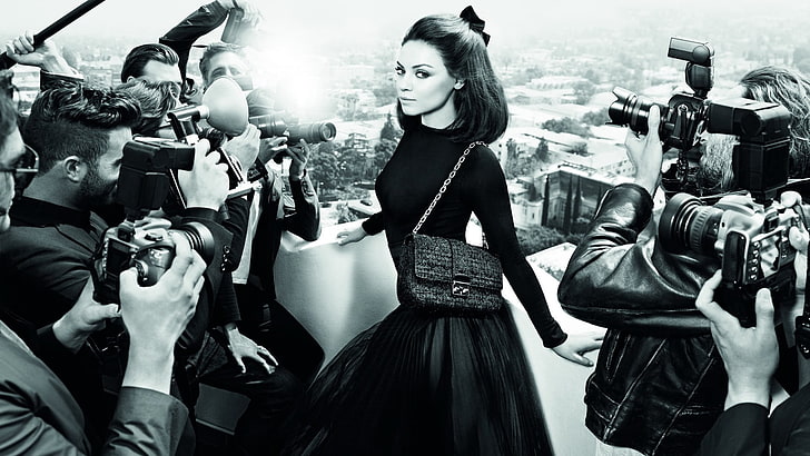 Audrey Hepburn, Mila Kunis, Schauspielerin, Paparazzi, Bild, Stil, schwarz und weiß, HD-Hintergrundbild