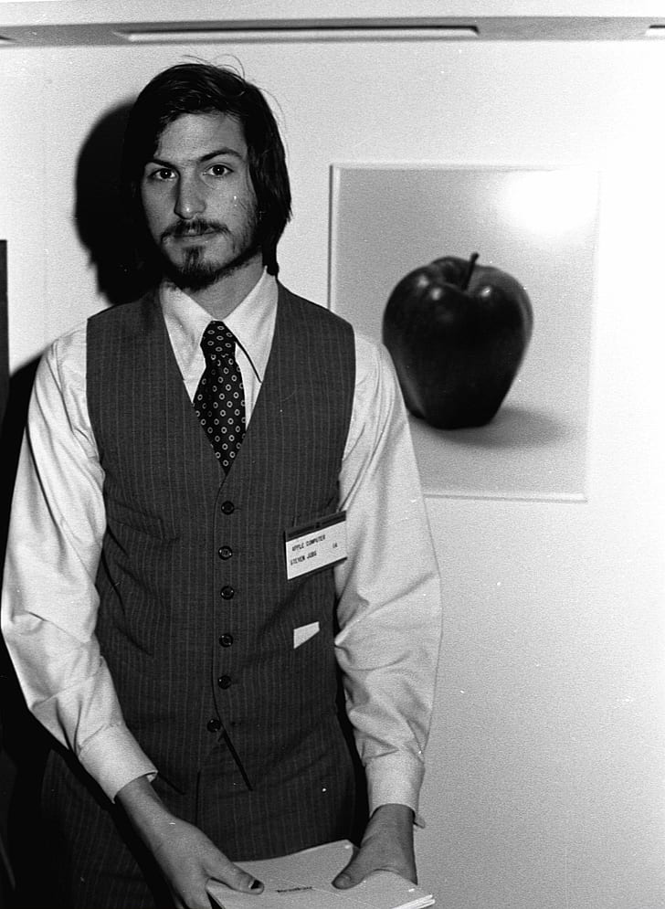 Apple Inc Young Steve Jobs 1024x1400 Технология Apple HD Art, Young, Apple Inc., HD тапет, тапет за телефон