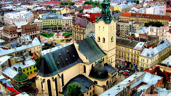 vitt och brunt träbord, Ukraina, Lviv, stadsbild, HD tapet