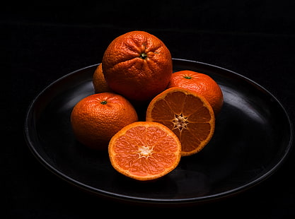 Mandariner, frukt, aero, svart, mörk, orange, frukt, tallrik, söt, mandarin, mandarin, delad, citrus, vitaminer, hel, mandarin, HD tapet HD wallpaper