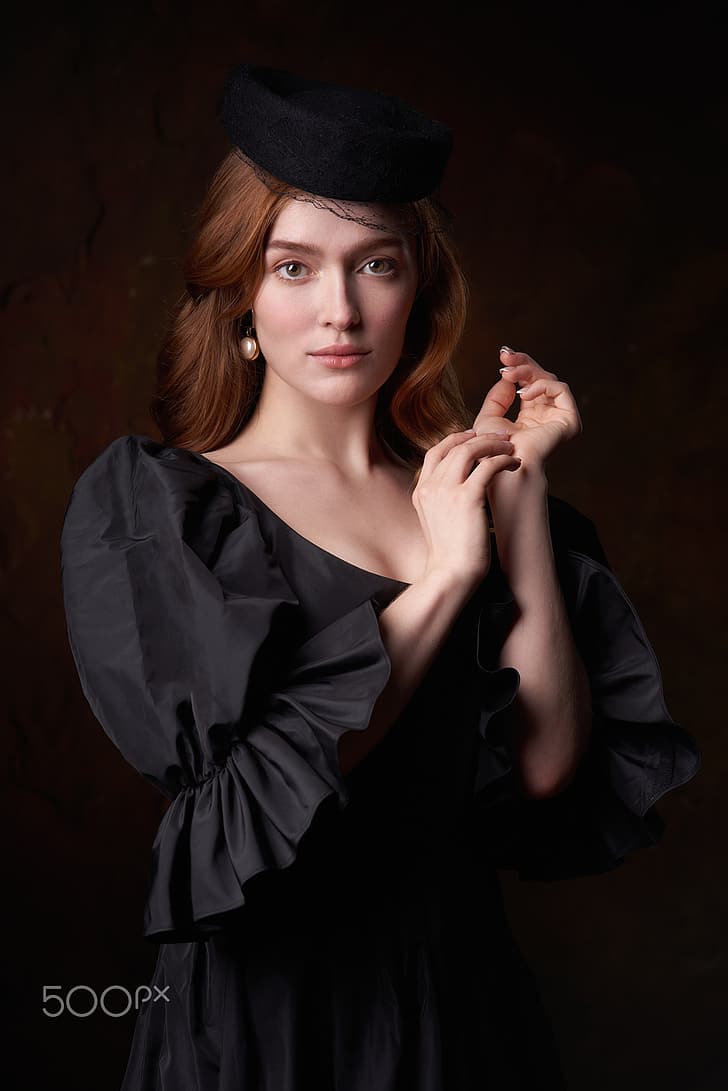 Jia Lissa, 500px, portret, czarna sukienka, ruda, patrząc na widza, kobiety, Alexander Vinogradov, Tapety HD, tapety na telefon