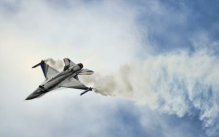 القوات الجوية البلجيكية F-16 Smoke ، طائرة مقاتلة بيضاء ، طائرات / طائرات ، يوروفايتر ، طائرة ، طائرة ، دخان، خلفية HD
