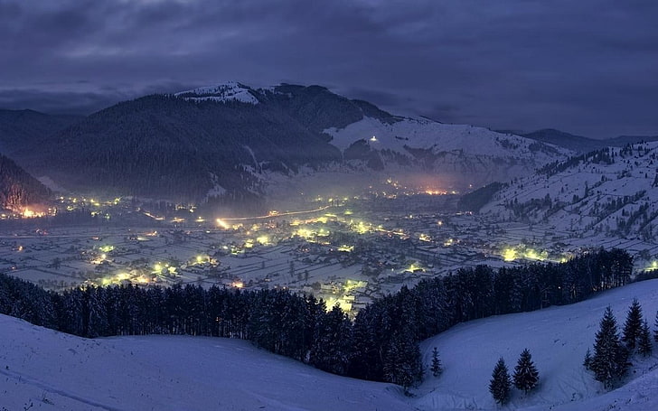 city lights, nature, landscape, cityscape, winter, mountains, forest, snow, Romania, clouds, evening, HD wallpaper