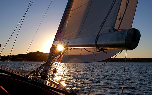 velero, mar, puesta de sol, barco, vela, luz solar, vehículo, Fondo de pantalla HD HD wallpaper