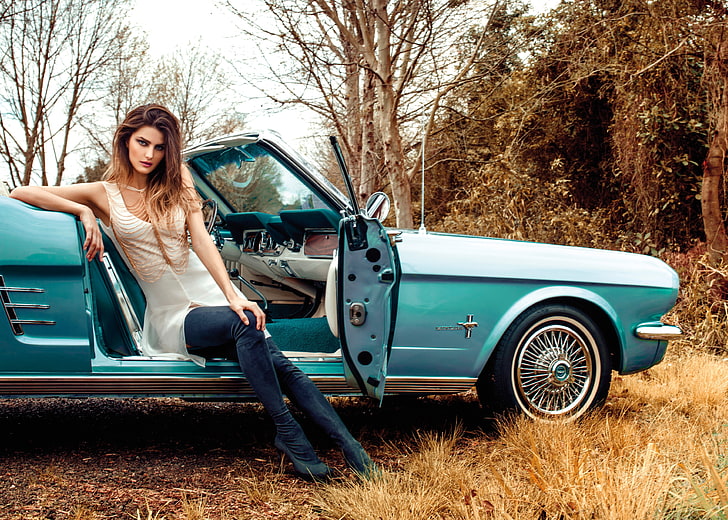 classic blue coupe, woman in white sleeveless top and blue jeans, Morena Rosa, car, women, brunette, fall, high heels, suede stockings, HD wallpaper