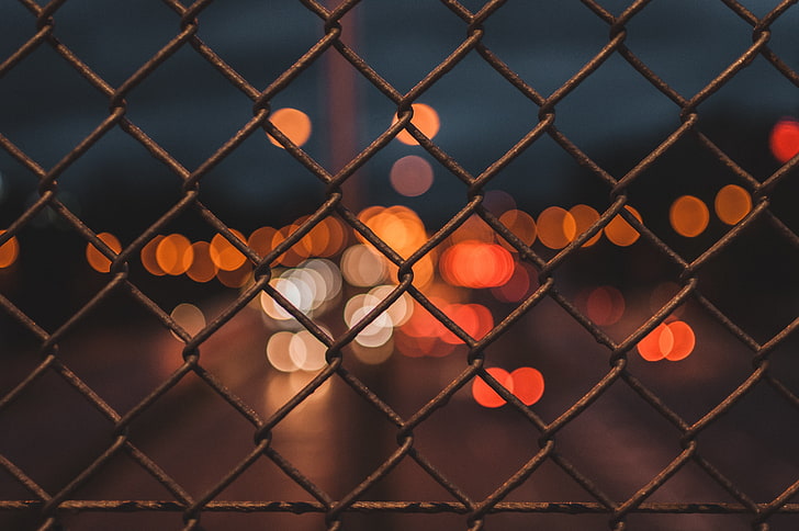 brown metal cyclone wire fence, fence, mesh, glare, HD wallpaper
