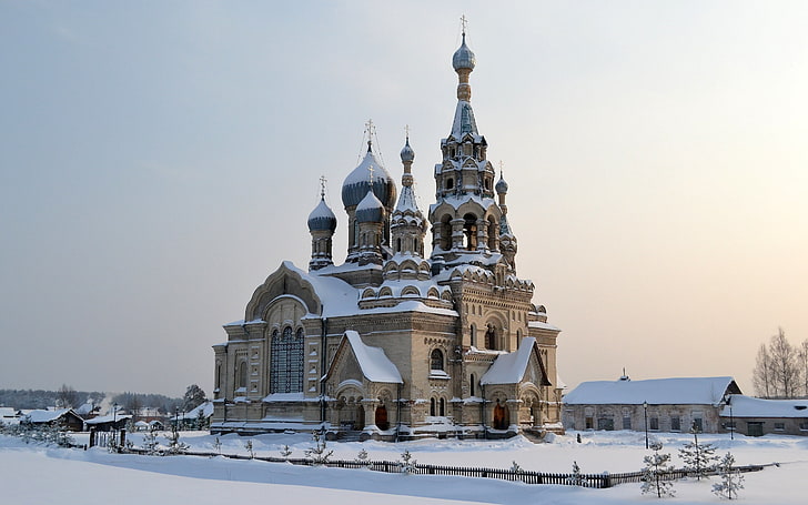 brun och vit byggnad, kyrka, by, spassky kyrka, yaroslavl regionen, snö, vinter, HD tapet