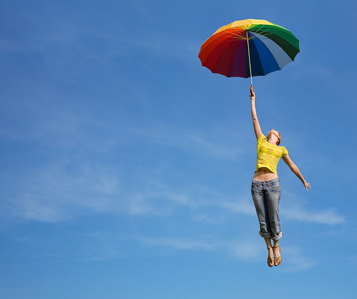 payung bergaris warna-warni, langit, penerbangan, cerah, Gadis, payung, Wallpaper HD