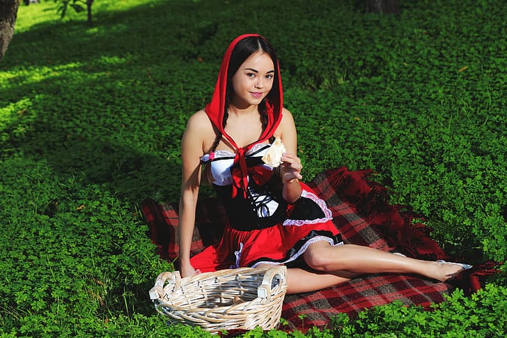 Li Moon, Anna Moon, Little Red Riding Hood, Red Riding Hood, nature, green, HD wallpaper