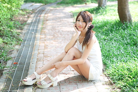 женщины, модель, азиатка, брюнетка, трава, белое платье, HD обои HD wallpaper