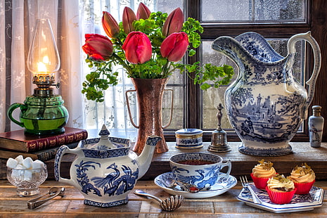 цветы, стиль, чай, книги, лампа, окно, чаепитие, тюльпаны, сахар, набор, кексы, HD обои HD wallpaper