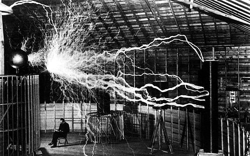 lightning striking on house digital wallpaper, Nikola Tesla, scientists, electricity, Thunderbolt, HD wallpaper HD wallpaper