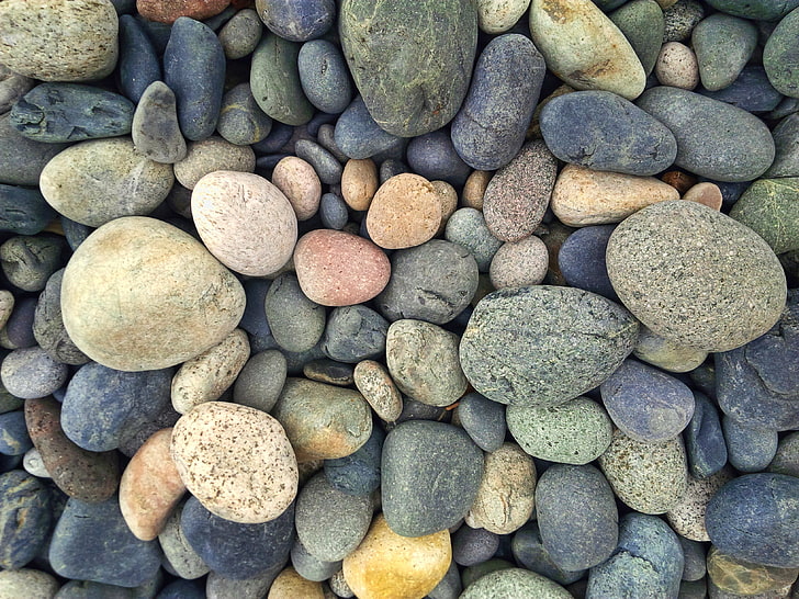 banyak batu kerikil, hijau, berwarna-warni, abu-abu, kuning, biru, batu, bulat, Wallpaper HD
