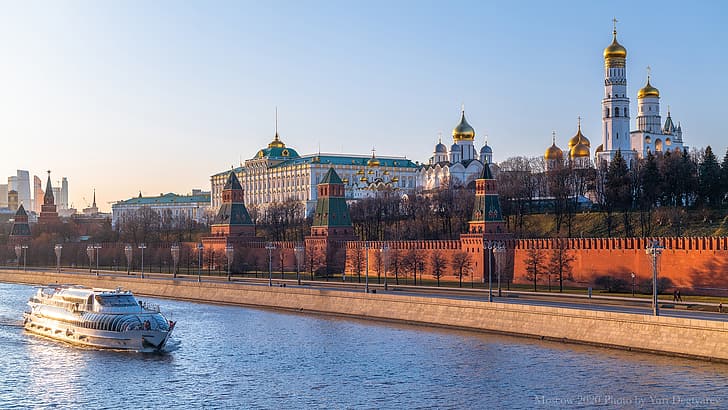 river, Moscow, tower, Russia, promenade, ship, temples, The Moscow river, The Kremlin wall, Cathedral of the Archangel, Ivan The Great Bell Tower, The Moscow Kremlin, The Grand Kremlin Palace, Kremlin embankment, HD wallpaper