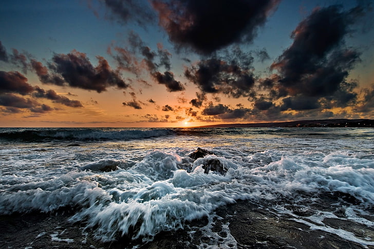ondas de agua, paisaje, agua, cielo, mar, playa, nubes, puesta de sol, Fondo de pantalla HD