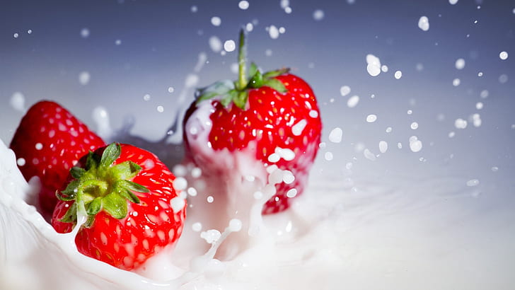 Röda jordgubbar stänk vispad grädde, röda, jordgubbar, stänk, vispad, grädde, HD tapet
