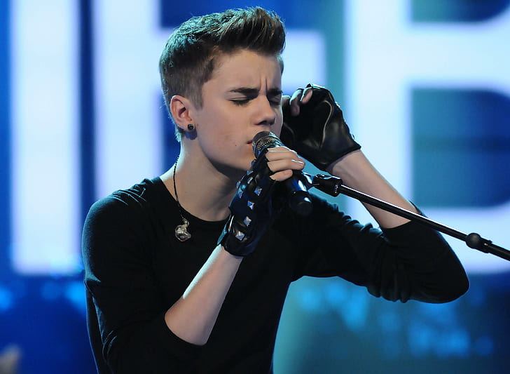 Justin Bieber, micrófono, auriculares, discurso, canción, guantes, emoción, emoción, Justin Bieber, micrófono, auriculares, discurso, canción, guantes, emoción, emoción, Fondo de pantalla HD