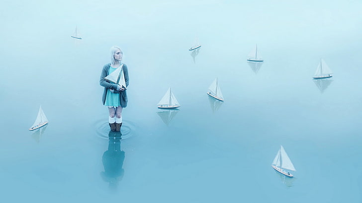 женщины возле лодок, девушка, лодки, бумага, река, море, настроение, HD обои