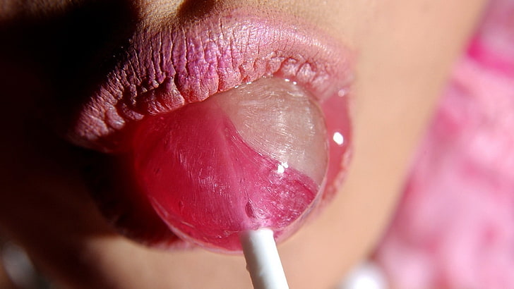 strawberry lollipop, lips, women, juicy lips, lollipop, closeup, innuendo, HD wallpaper
