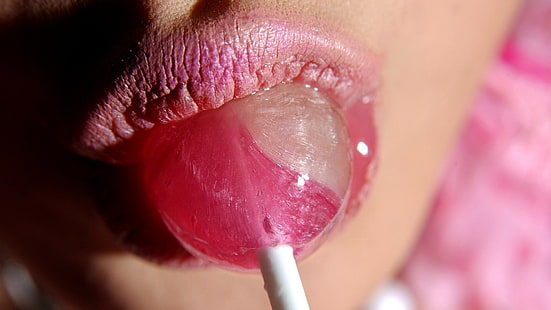 strawberry lollipop, lips, women, juicy lips, lollipop, closeup, innuendo, HD wallpaper HD wallpaper