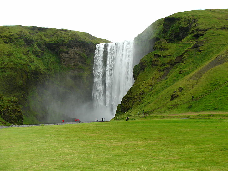 Skogafoss falls, Skógafoss, Falls, Skogafoss, europe, iceland, road trip, waterfall, nature, landscape, water, scenics, green Color, HD wallpaper