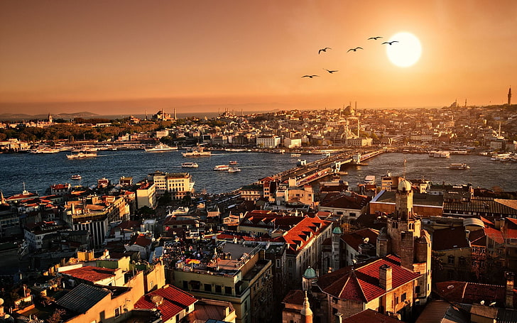 Bâtiments en béton brun et rouge, Istanbul, Turquie, haliç, pont de galata, paysage urbain, rivière, ciel, soleil, Fond d'écran HD