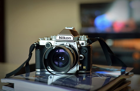 fotocamera DSLR Nikon nera e argento, nikon, fotocamera, obiettivo, Sfondo HD HD wallpaper