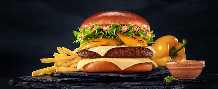 Papel de parede HD de McDonalds Burger and Fries, Comida e Bebida, Molho, Comida, Hambúrguer, fastfood, apetitoso, mcdonalds, fã de comida, batatas fritas, HD papel de parede