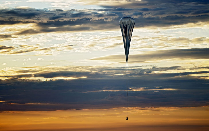 parasut biru, atmosfer, langit, ketinggian, awan, Felix Baumgartner, balon helium, Wallpaper HD