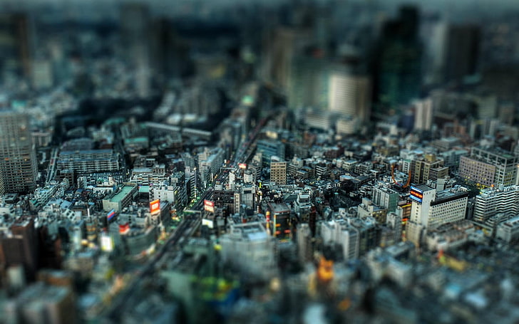 المباني الشاهقة الرمادية ، تغيير الميل ، مناظر المدينة ، التصوير الفوتوغرافي ، المدينة ، اليابان ، طوكيو، خلفية HD