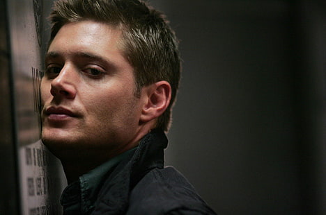 schwarzes Top mit Kragen für Männer, Schauspieler, übernatürlich, Jensen ackelt, HD-Hintergrundbild HD wallpaper