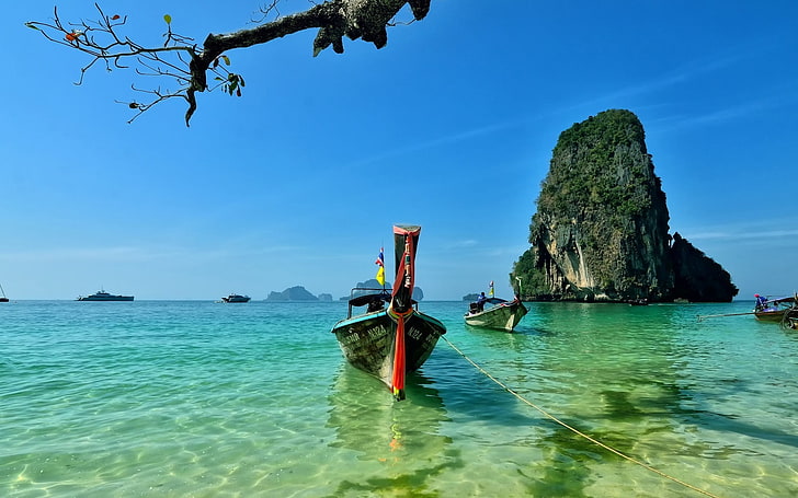 bateau gris et rouge, Railay Beach, Thaïlande, mer, bateau, Fond d'écran HD