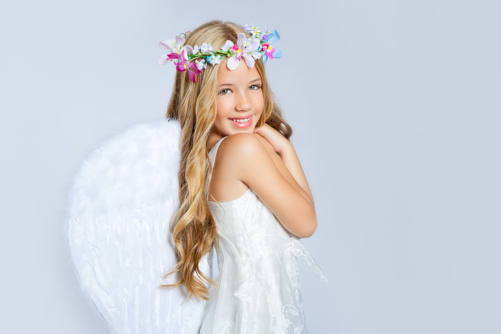 girl's white angel costume, children, childhood, child, wings, angel, happiness, flower crowns, Crown of flowers, beautiful girl, beautiful little girl, HD wallpaper