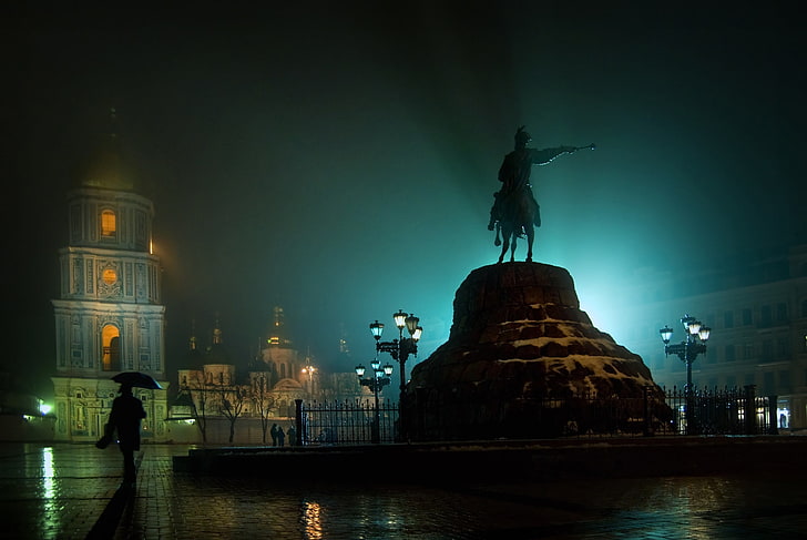 silhouette of concrete statue, bogdan khmelnitsky, kiev, bell tower, monastery, night, monument, area, sofia, ukraine, HD wallpaper