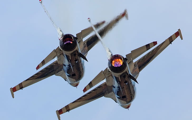Flug mit zwei Flugzeugen im Himmel, zwei Kampfflugzeug, zwei, Flugzeuge, Flug, Himmel, HD-Hintergrundbild