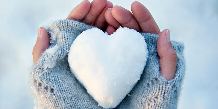 heart-shaped ice, winter, snow, love, heart, hands, HD wallpaper
