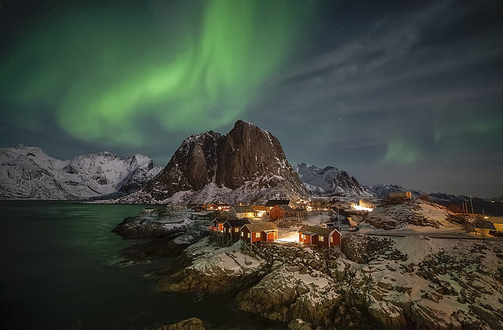 الجبال ، الأنوار الشمالية ، النرويج ، المنازل ، الأضواء القطبية ، لوفوتين، خلفية HD
