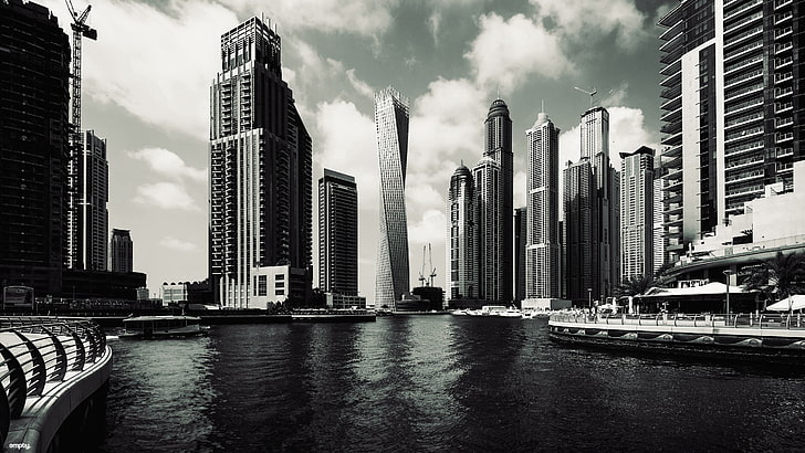 Edificio de hormigón blanco y negro, rascacielos, ciudad, paisaje urbano, arquitectura, Dubai, Fondo de pantalla HD