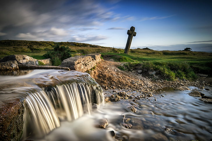 timelapse photography of river with white clouds during daytime, Windy, Post, timelapse photography, river, white clouds, daytime, jones, Samsung  NX1, dartmoor  national  park, UK, long  exposure, water, stone  cross, nature, landscape, rock - Object, HD wallpaper