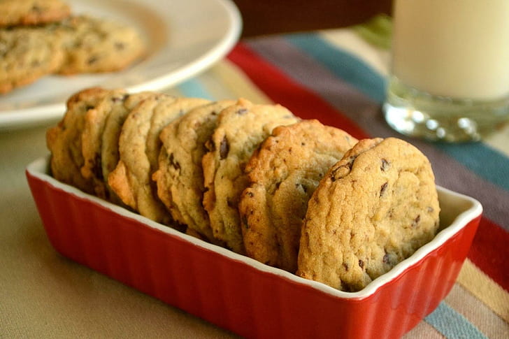 chocolate chip cookies, foods, yummy, cookies, entertainment, HD wallpaper