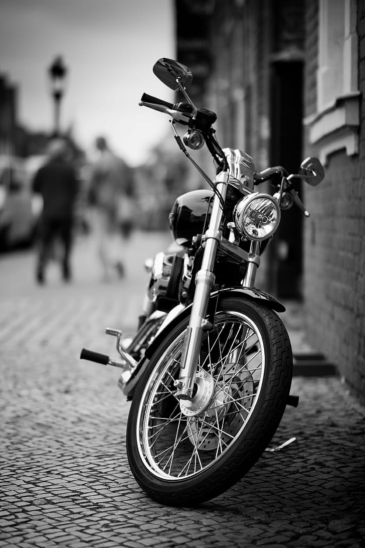 black and white photo of a motorcycle, black and white, photo, motorcycle, bike, motorrad, chopper, harley  davidson, custom, samyang, HD wallpaper