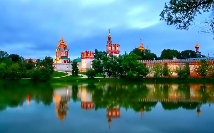Wonderful Orthodox Monastery Palace Lake Green Trees Reflection Hd Wallpaper, HD wallpaper
