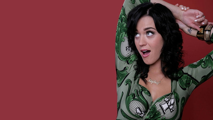 Katy Perry, Katy Perry, chanteuse, brune, femme, robe verte, bras en l'air, Fond d'écran HD