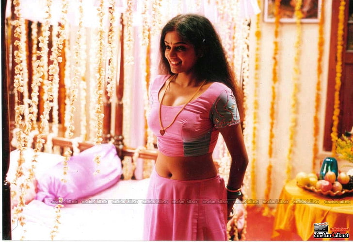 aktris saree gadis India priyamani 1401x959 Orang Aktris HD Seni, aktris, saree, Wallpaper HD